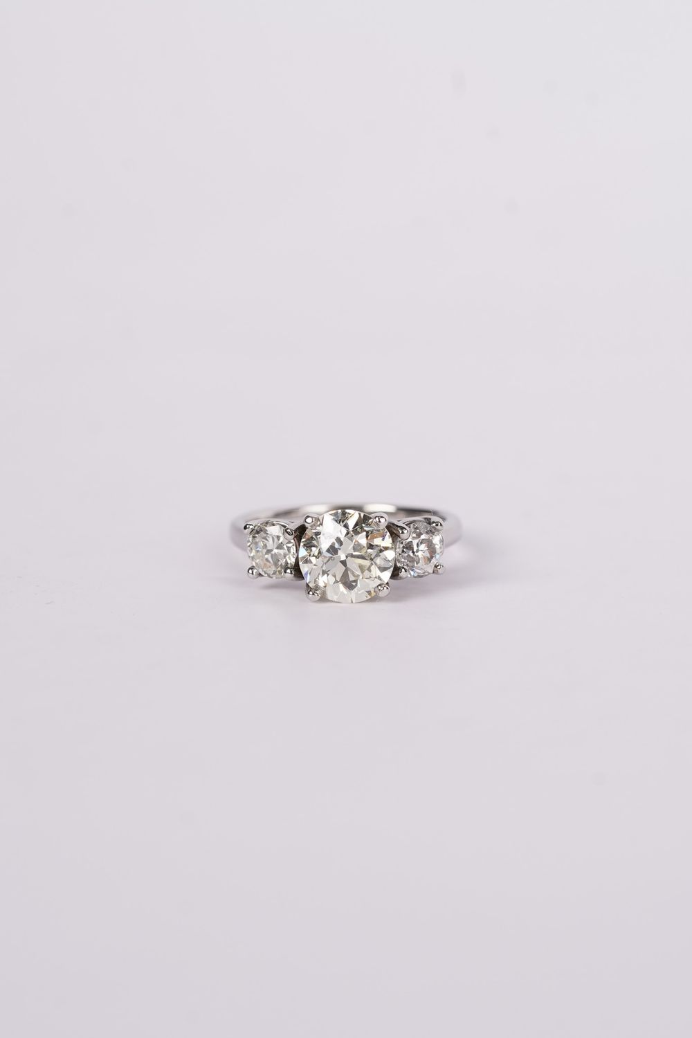 BLTT- 14KW 3.87g 2.64ctw (1.84ctr) K/SI2 Old European Diamond 3-Stone Engagement Ring (size 5.75)