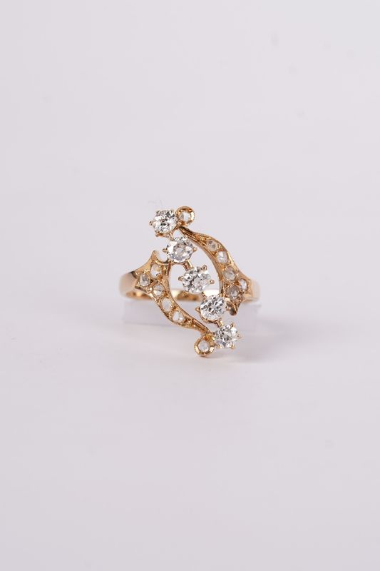 VVET-18KY 5.0g 1.75ctw Diamond Antique Ring (size 7.5)