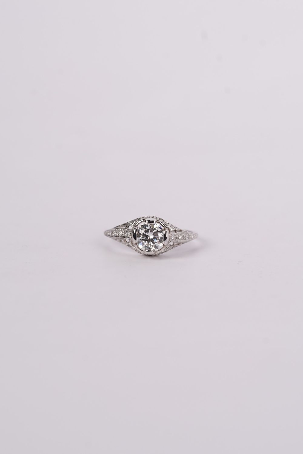 AEET- 14KW 1.77g .86ctw (.80ctr) H/VS2 Transitional Cut Diamond Vintage Ring (size 6.5)
