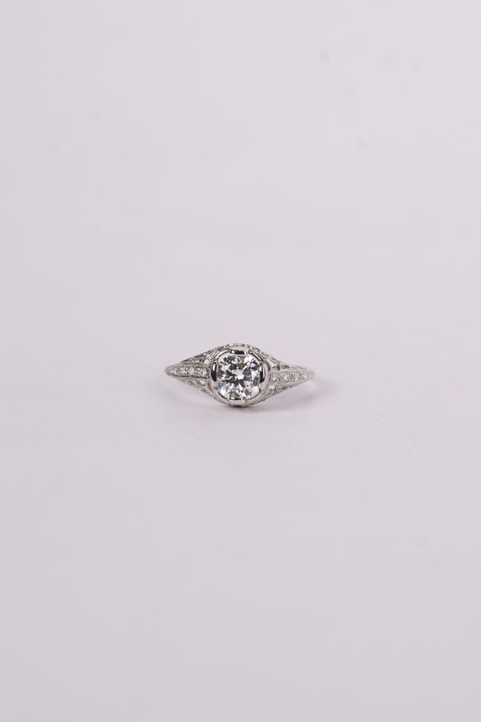 AEET- 14KW 1.77g .86ctw (.80ctr) H/VS2 Transitional Cut Diamond Vintage Ring (size 6.5)
