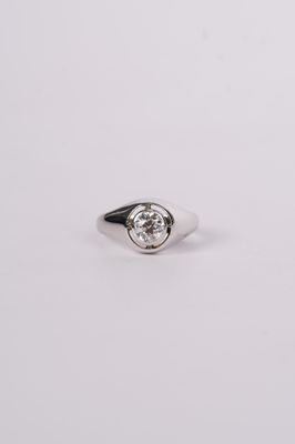 VRET-18KW 8.3g 1.00ct J/SI1 Mine Cut Diamond Antique Gents Ring (size 8.5)