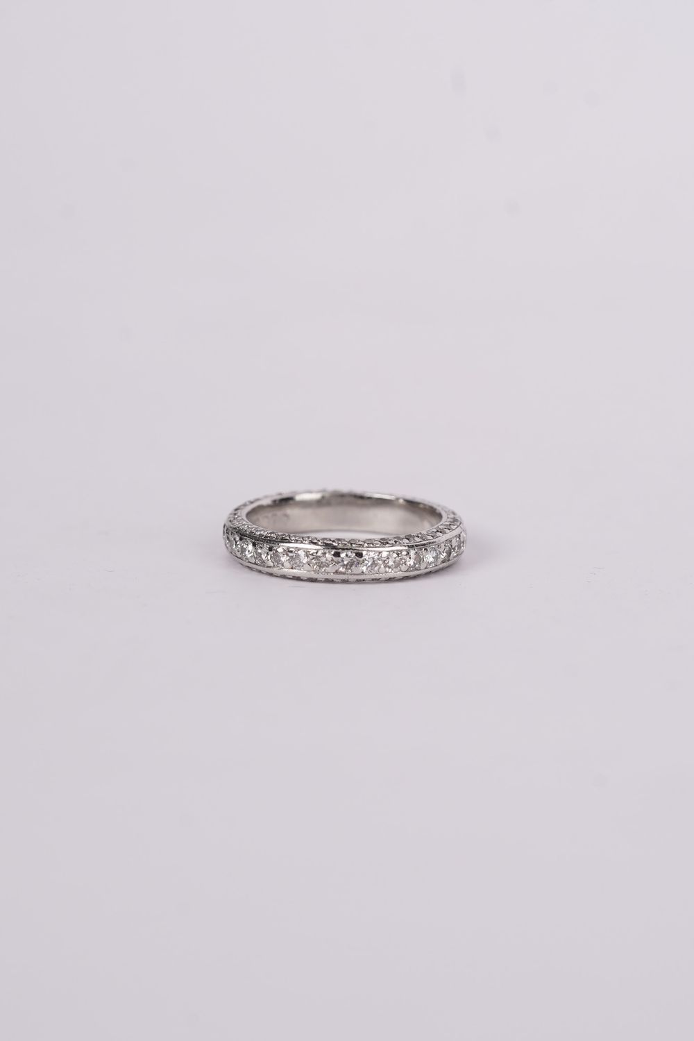 RET- Platinum 6.22g 1.50ctw Diamond Michael Beaudry Eternity Band (size 6.5)