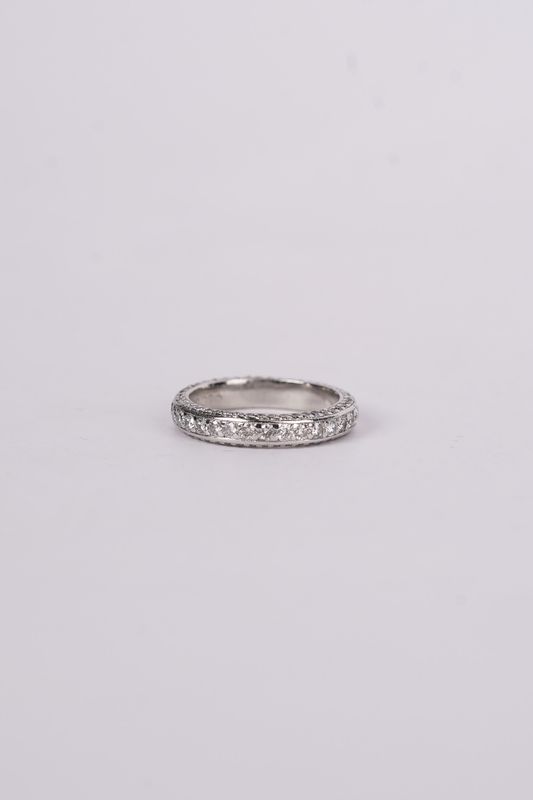 RET- Platinum 6.22g 1.50ctw Diamond Michael Beaudry Eternity Band (size 6.5)