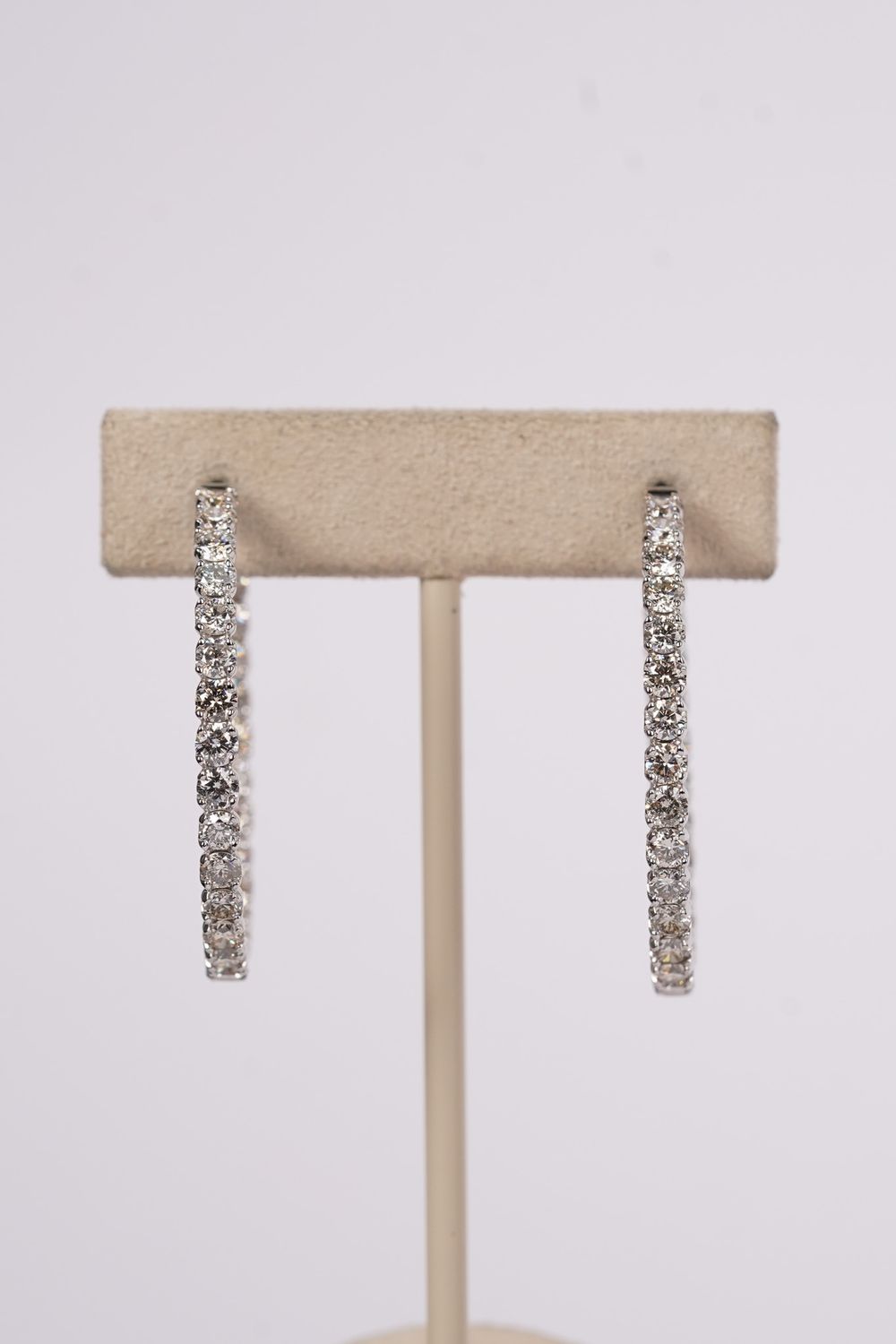 NVTT- 14KW 8.89g 5.30ctw Diamond Inside/Out Hoop Earrings