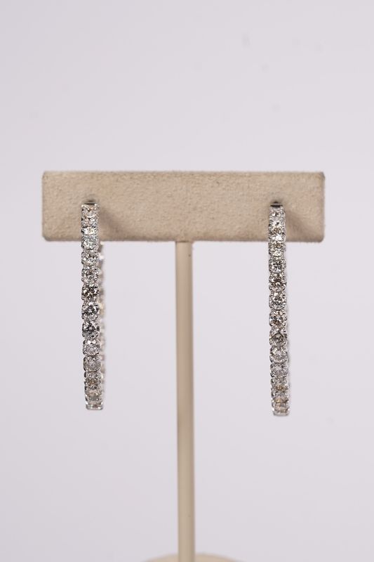 NVTT- 14KW 8.89g 5.30ctw Diamond Inside/Out Hoop Earrings