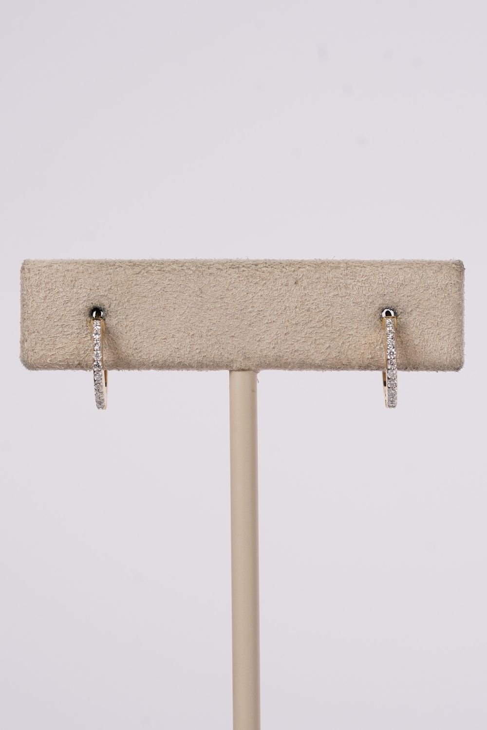 VDE- 14KY 1.15g .10ctw Diamond Huggie Hoop Earrings