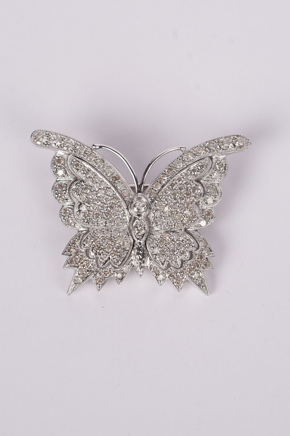 BATX-14KW 9.9g 2.37ctw Diamond Butterfly Pin