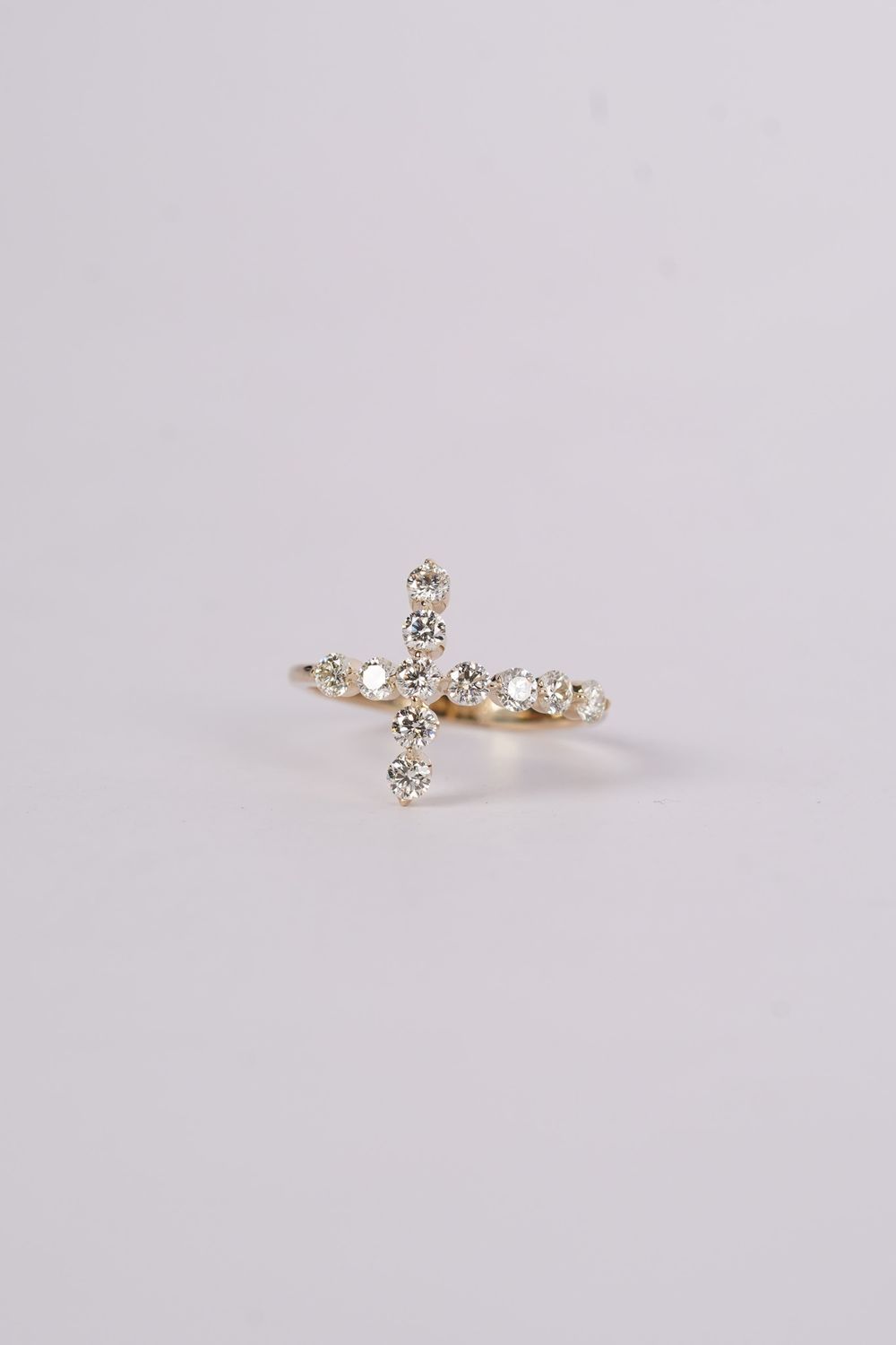 BTTX- 14KY 2.20g .90ctw Diamond Cross Fashion Ring (size 7)