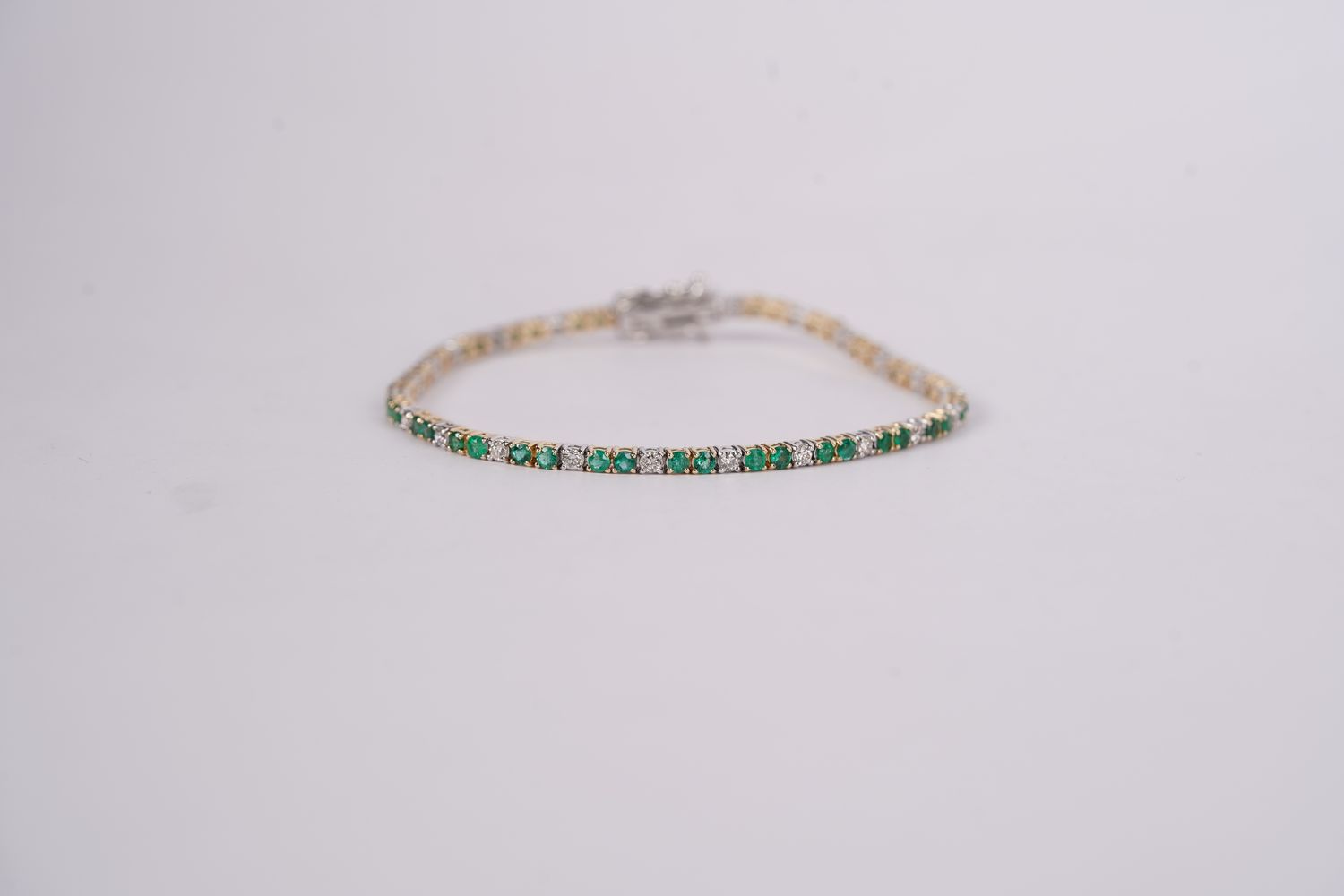 VNTT- 14KWY 7.22g 2.74ctw Emerald &amp; Diamond Tennis Bracelet 7&quot;