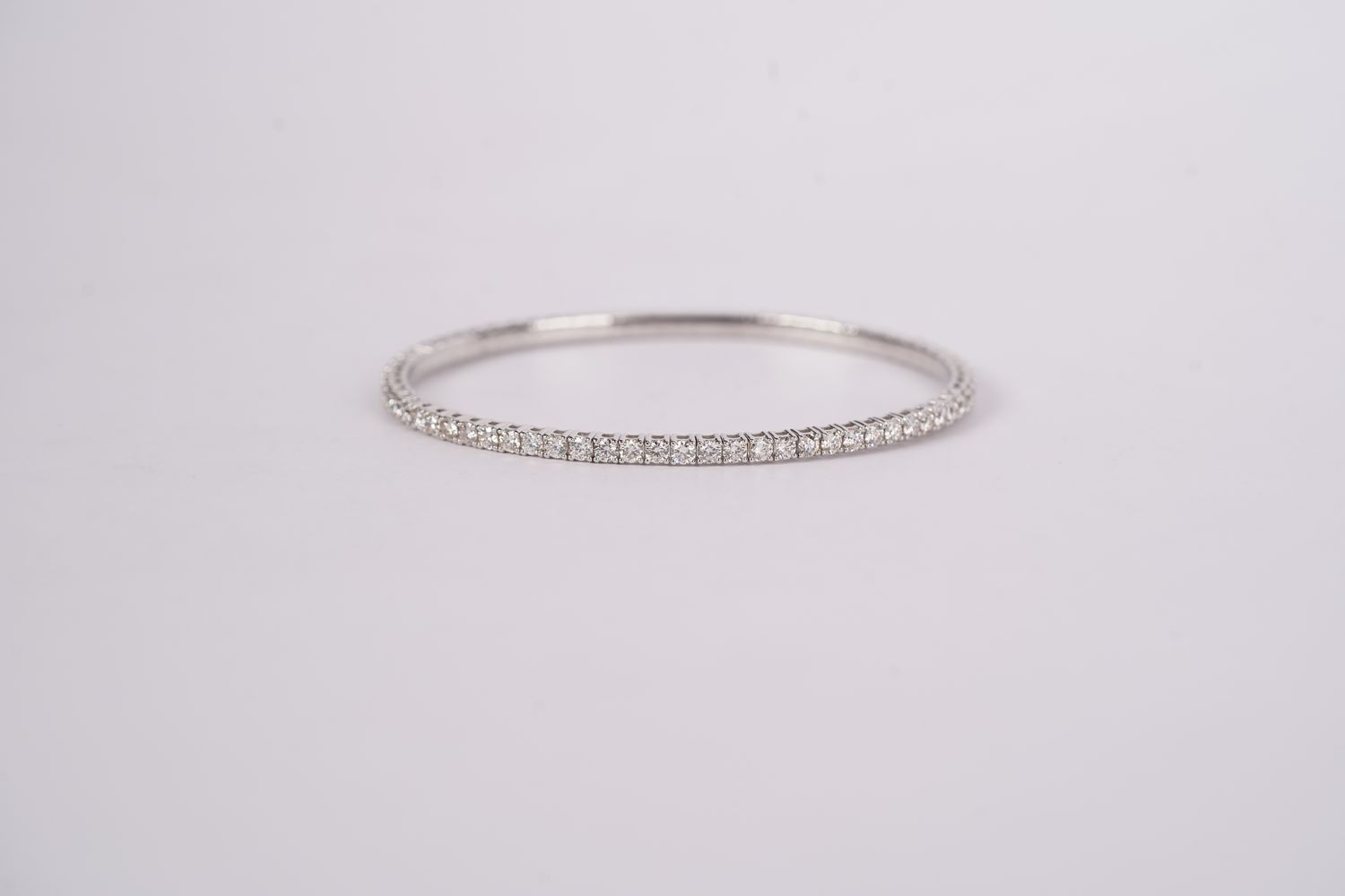 AVII- 14KW 9.21g 3.48ctw Diamond Flex Bangle Bracelet