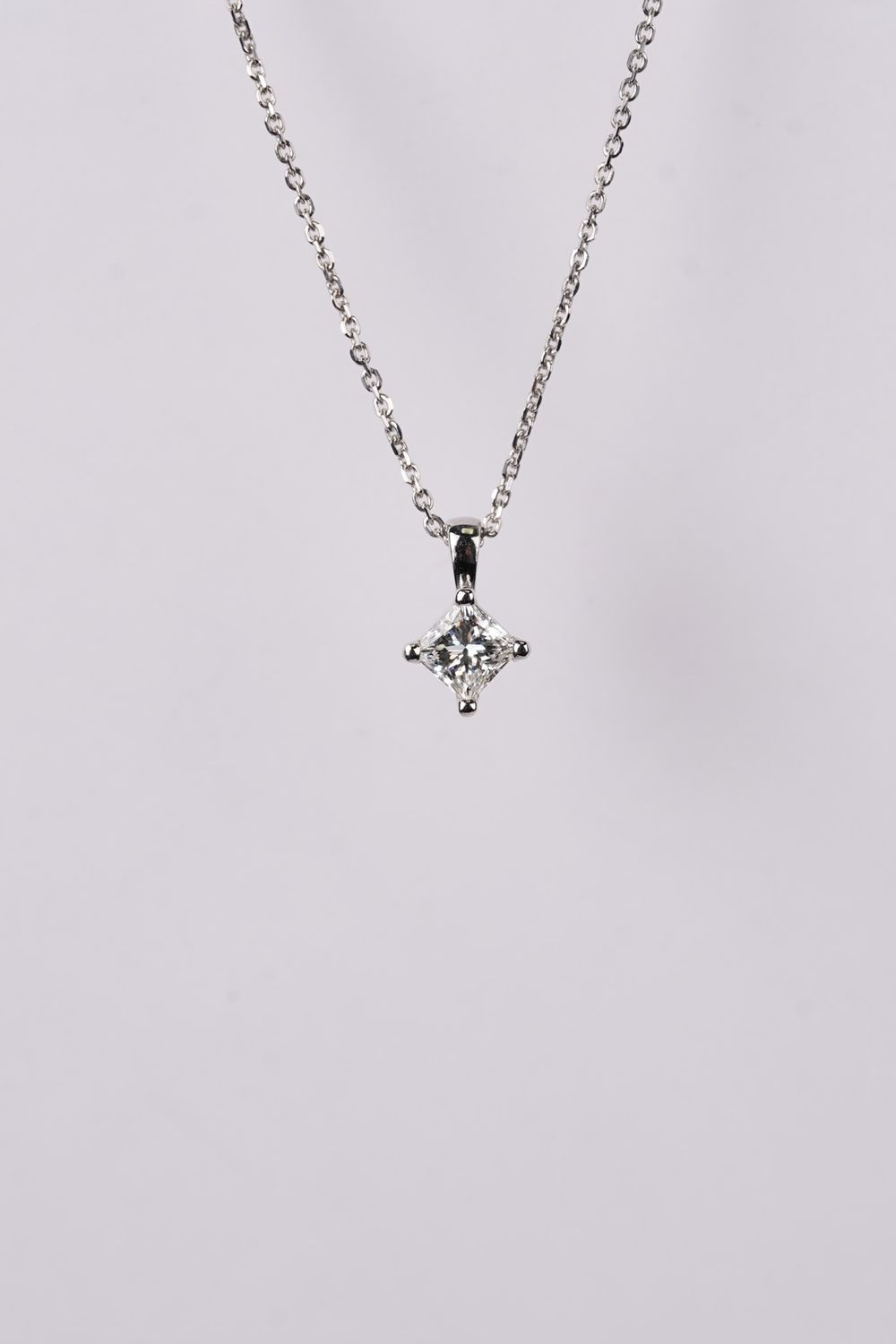 BETX- 14KW 2.35g .52ct H/SI1 Princess Cut Diamond Solitaire Necklace 16-18&quot;