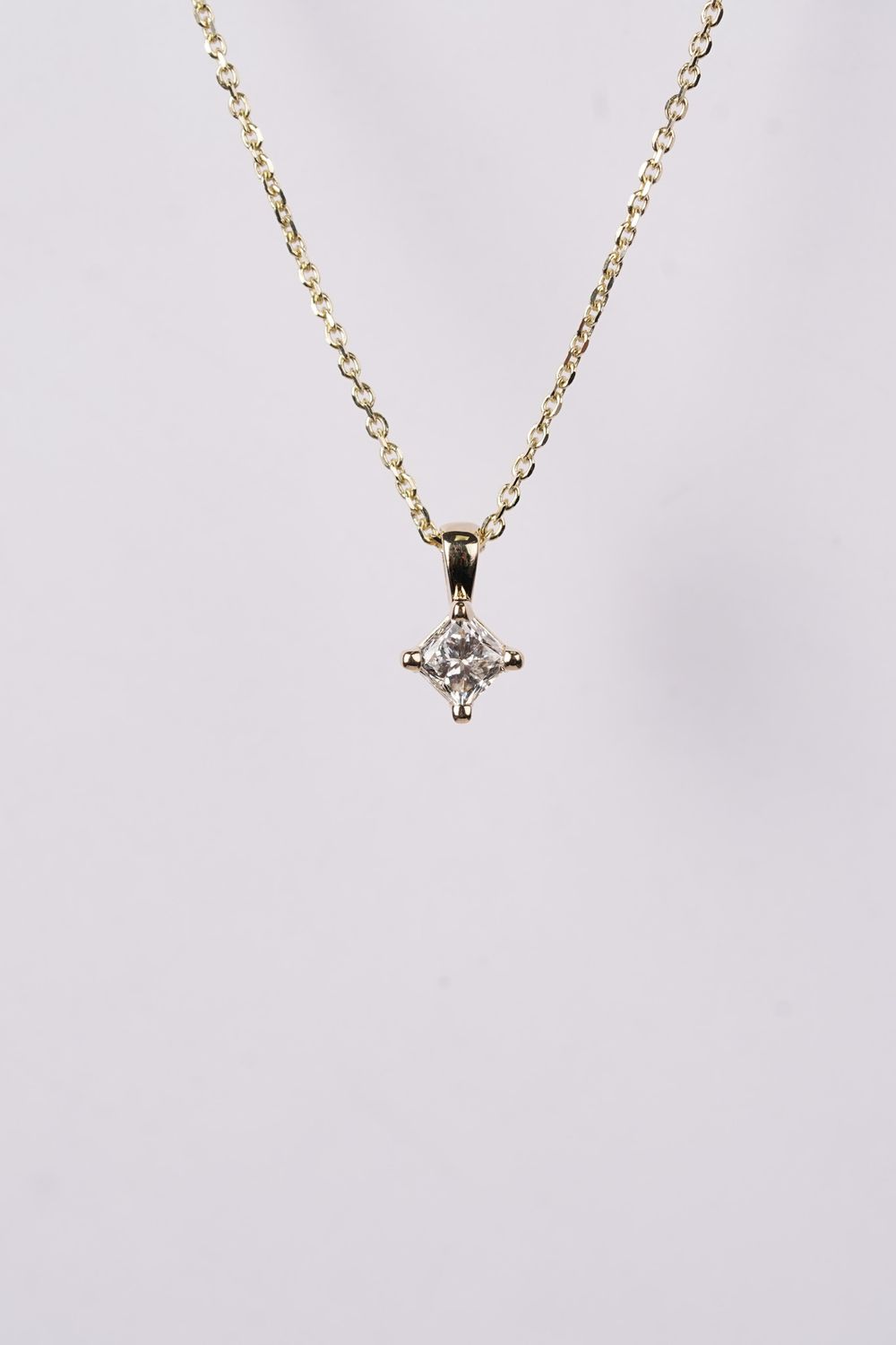 RETX- 14KY 2.26g .40ct H/SI2 Princess Cut Diamond Solitaire Necklace 16-18&quot;