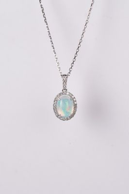 DVR- 14KW 2.55g .96ctw Opal &amp; Diamond Halo Necklace 16-18&quot;
