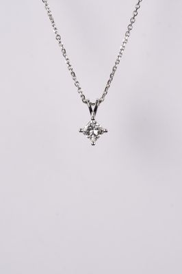 BTTX- 14KW 2.22g .45ct F/SI1 Princess Cut Diamond Solitaire Necklace 16-18&quot;