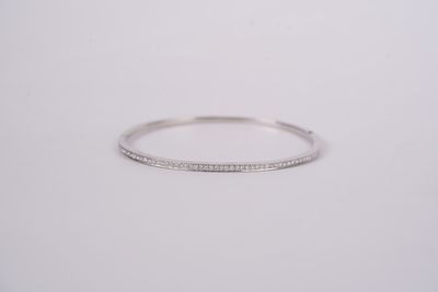 VVTT- 18KW 10.41g 1.00ctw Diamond Hinged Bracelet