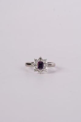 BETX- 18KW 4.63g 1.20ctw (.78ctr) Sapphire &amp; Diamond Halo Fashion Ring (size 7)