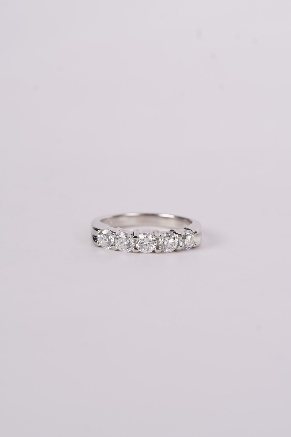 RTTX- 14KW 3.96g 1.00ctw Round Diamond 5-Stone Stackable Band (size 5.75)