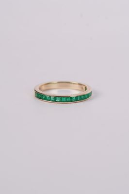 DBTX- 14KY 2.51g 1.00ctw Emerald Channel Set Stackable Band (size 7)