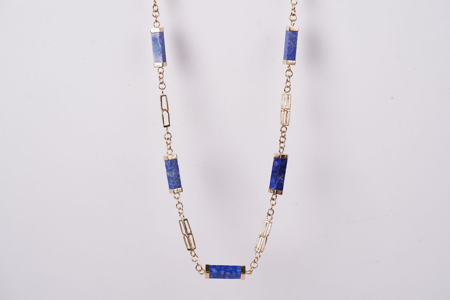 NETX- 14KY 18.73g Blue Lapis Necklace 24&quot;