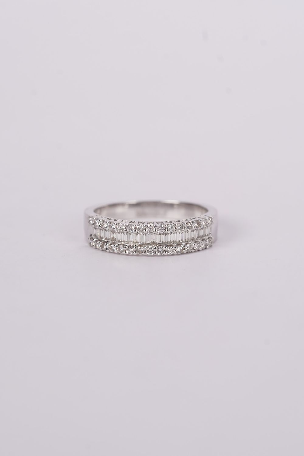 ETTX- 14KW 3.30g .60ctw Diamond Baguette &amp; Diamond Fashion Ring (size 7)