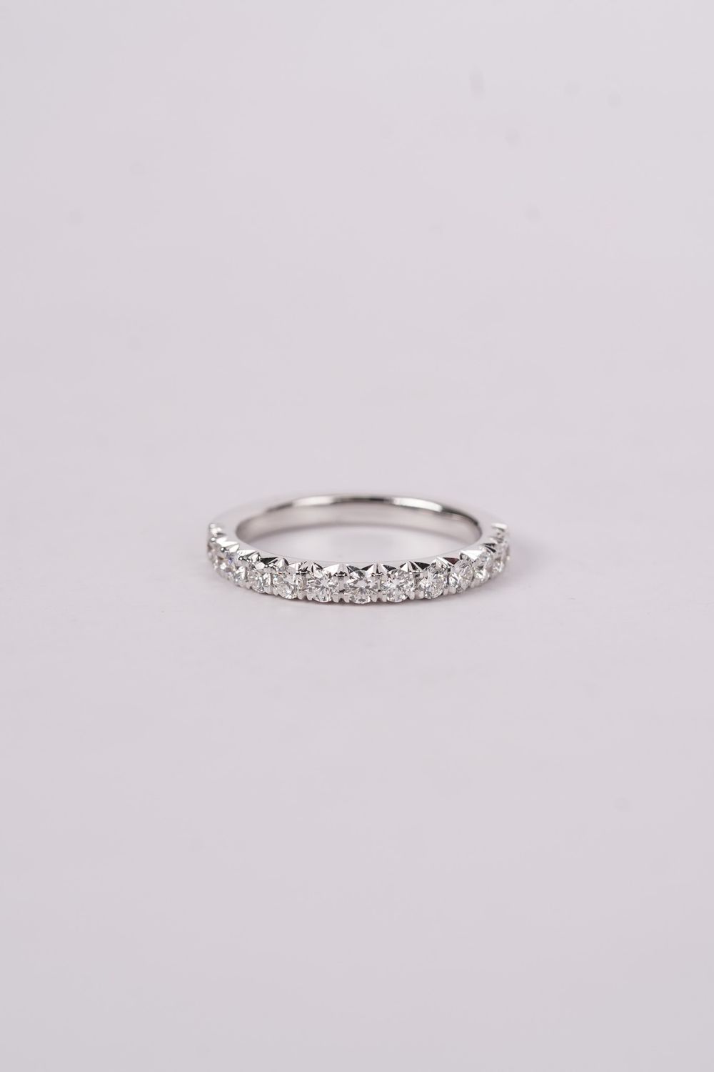 VVIL- 14KW 2.94g .65ctw Diamond Stackable Band (size 6.5)
