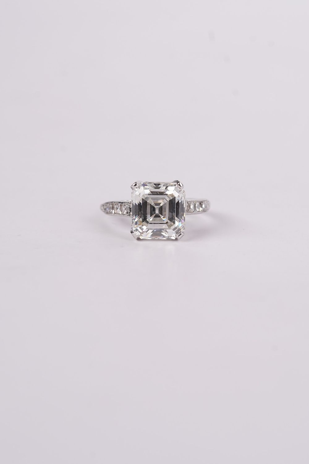 RATPT- Platinum 4.65g 4.64ctw (4.30ctr) G/SI1 GIA Asscher Cut Diamond Ring (size 4.75)