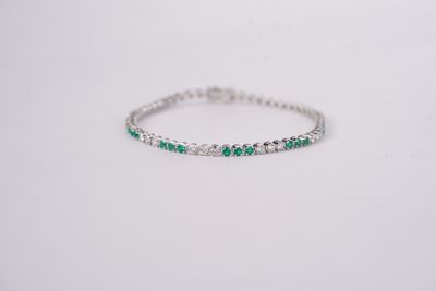 VLII- 14KW 14.80g 3.22ctw Baguette &amp; Round Diamond Bangle Bracelet