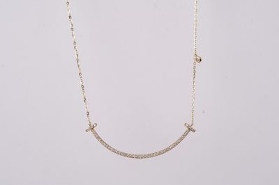ARI- 14KY 2.00g .26ctw Diamond Curved Bar Necklace 16-18&quot;