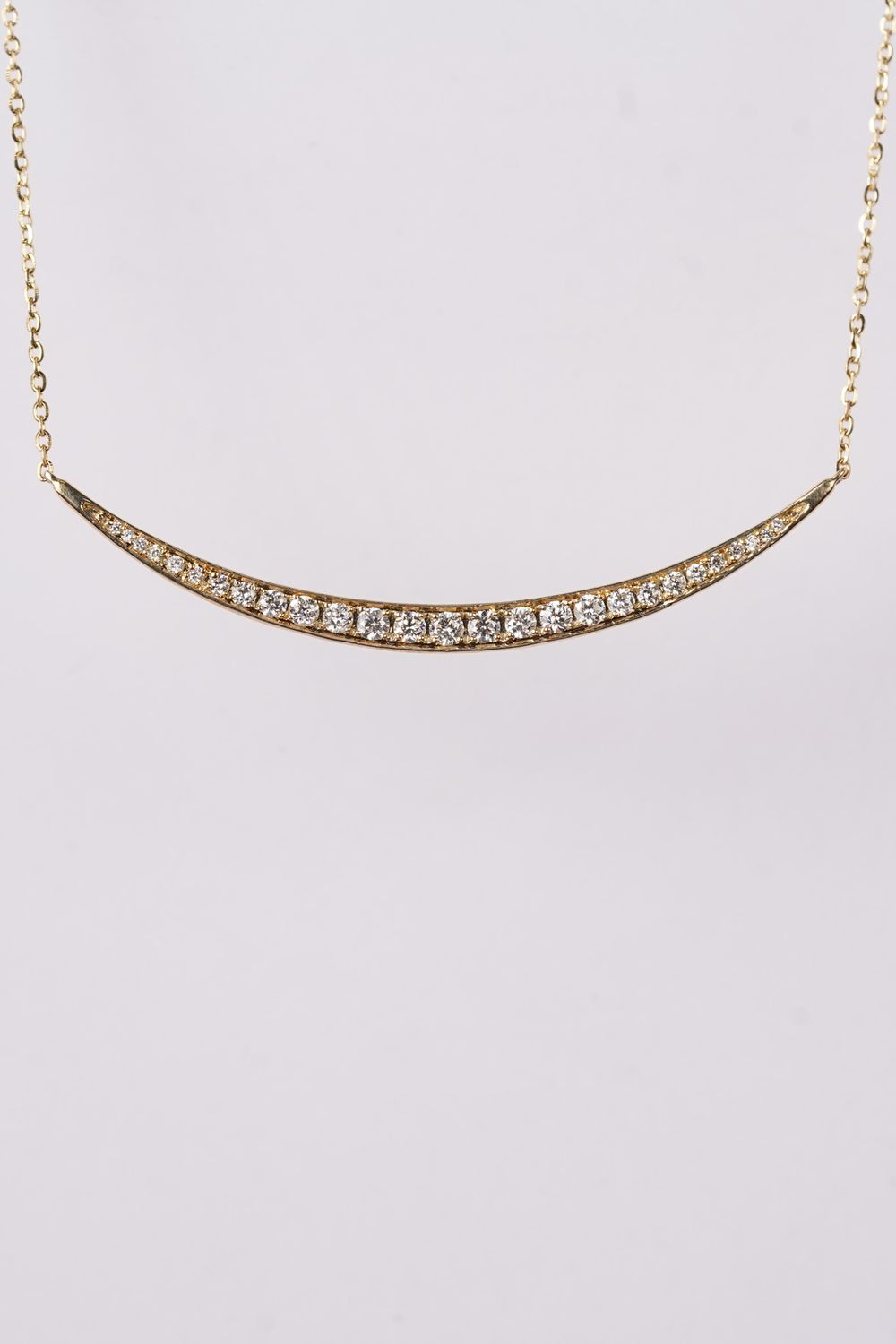 NVT- 14KY 2.60g .34ctw Diamond Curved Bar Necklace 16-18&quot;