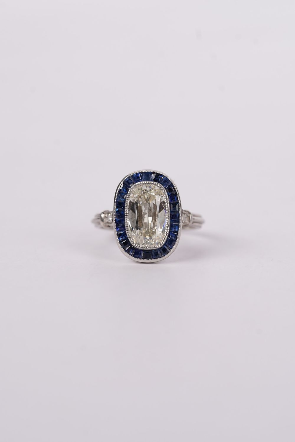 VVTPT- Platinum 5.37g 3.66ctw (2.86ctr) J/SI2 Antique Mine Cut Diamond &amp; Sapphire Vintage Ring (size 6.25)