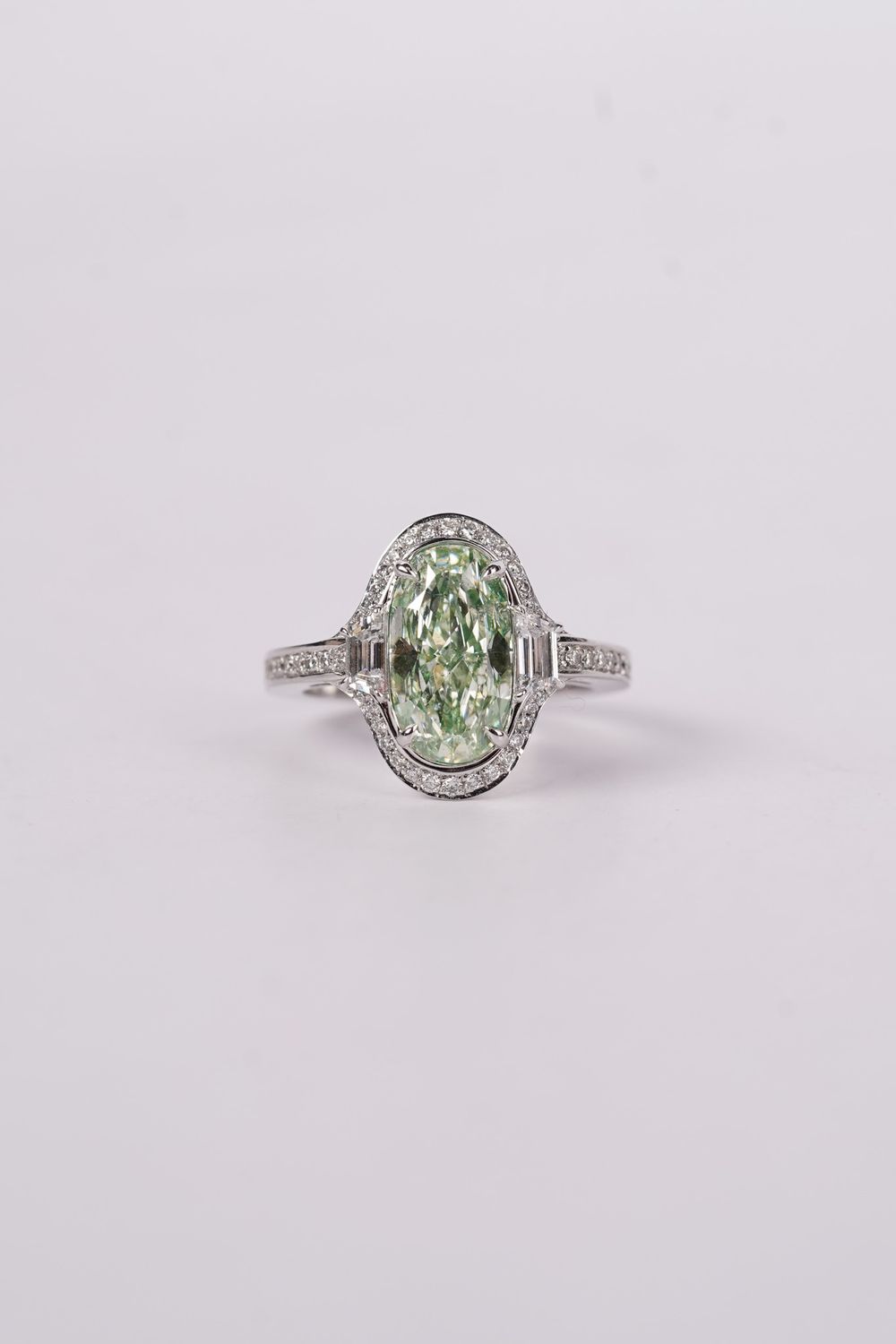 NETPT- 18KW 7.15g 4.00ctw (3.35ctr) LYG/SI2 GIA Oval Diamond Halo Engagement Ring (size 7)