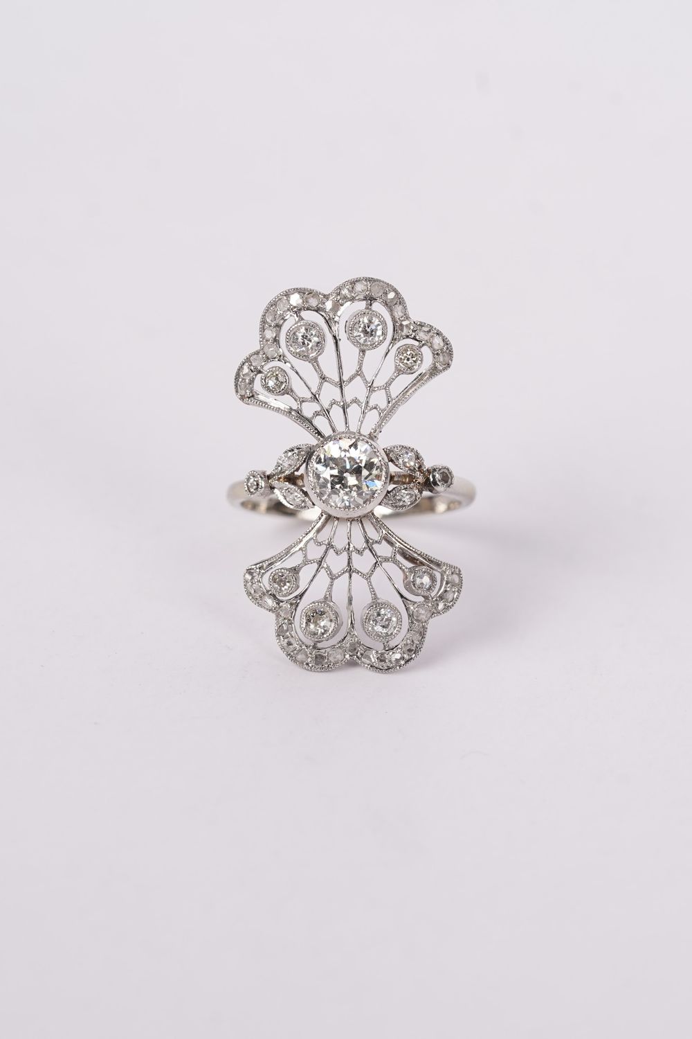 VNTT- 14KW 5.30g 1.25ctw (75ctw) J/SI2 European Cut Diamond Vintage Ring (size 6)