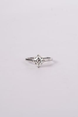 VTNTT- Platinum 4.82g 1.63ct G/VS1 Old Asscher Cut Diamond Solitaire Engagement Ring (size 7)