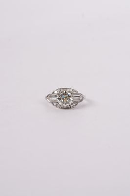 DRTT-Platinum 4.4g 2.00ctw (1.45ctr) K/VS2 European Cut Diamond Antique Replica Ring (size 5.5)