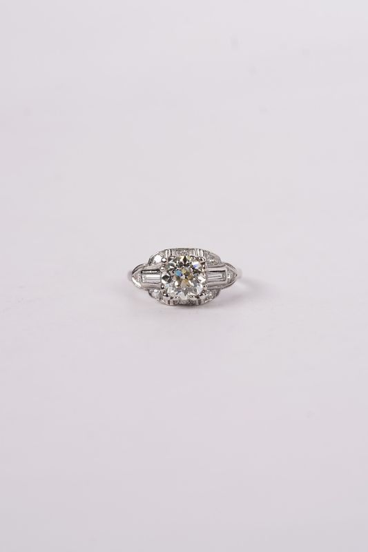 DRTT-Platinum 4.4g 2.00ctw (1.45ctr) K/VS2 European Cut Diamond Antique Replica Ring (size 5.5)