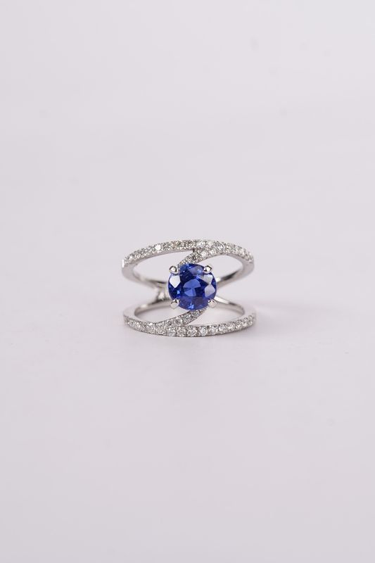 EATP-14KW 5.26g 3.35ctw (2.68ctr) Sapphire &amp; Diamond Fashion Ring (size 7)