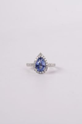VEET- 18KW 5.79g 3.24ctw (2.60ctr) Sapphire No Heat &amp; Diamond Halo Fashion Ring (size 6.75)