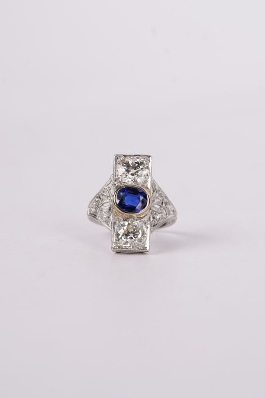 RETTX- Platinum 6.94g 5.36ctw Diamond &amp; Sapphire Estate Ring (size 7)