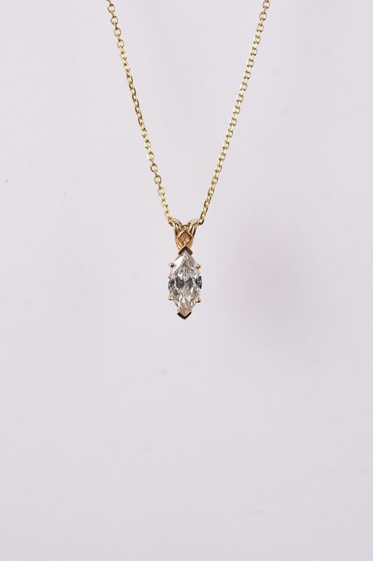 ALTT- 14KY 2.8g 1.30ct H/SI2 Marquise Diamond Solitaire Pendant 18&quot;