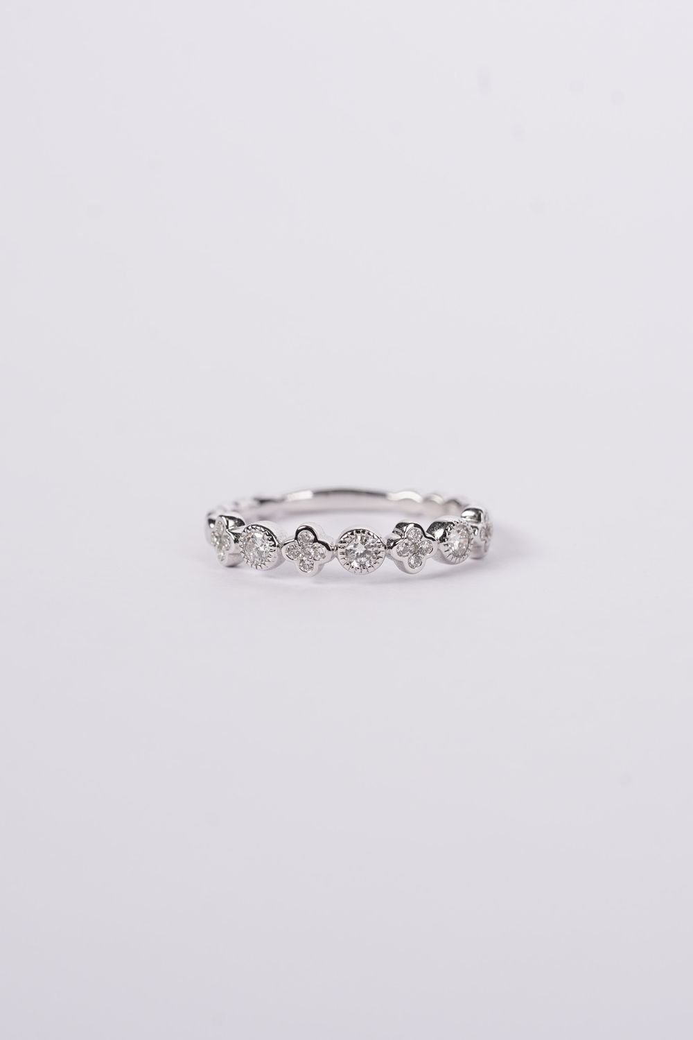 NIT-18KW 2.0g .27ctw Diamond Stackable Band (size 6.75)