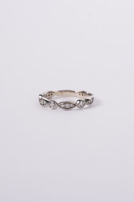 DAT- 14KW 2.16g .27ctw Diamond Stackable Band (size 6)