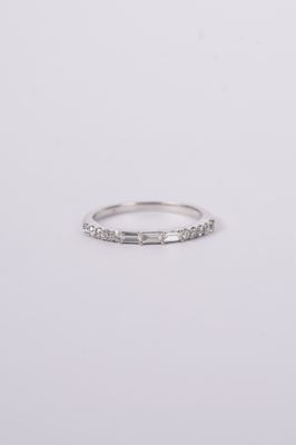 NTI- 14KW 1.8g .36ctw Baguette &amp; Round Diamond Stackable Band (size 7)