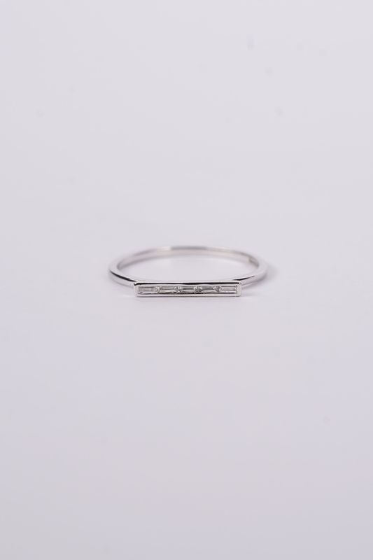 VBD- 14KW 1.11g .08ctw Baguette Diamond Fashion Ring (size 7)