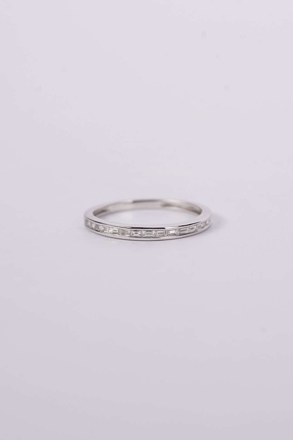 VIB- 14KW 1.45g .25ctw Baguette Diamond Stackable Band (size 6.75)