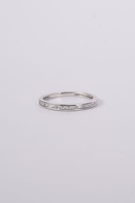 VIB- 14KW 1.45g .25ctw Baguette Diamond Stackable Band (size 6.75)