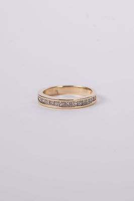 ATT- 14KY 3.3g .60ctw Diamond Channel Set Stackable Band (size 6.5)
