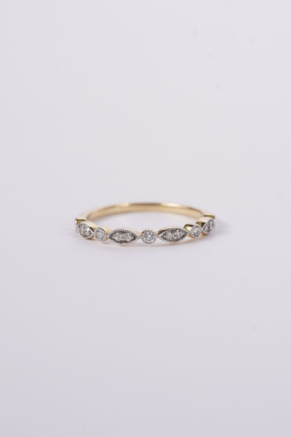 AAN- 14KY 1.7g .20ctw Diamond Stackable Band (size 7)