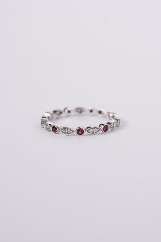 VDN- 14KW 1.7g .25ctw Diamond &amp; Ruby Stackable Band (size 7)