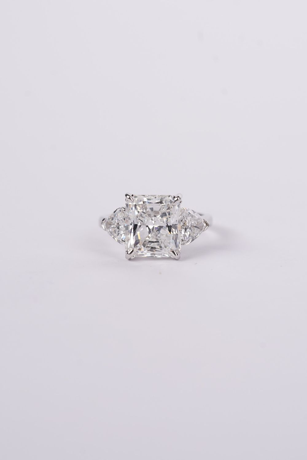 EVTPT- 18KW 6.20g 5.74ctw (4.14ctr) G/VS2 GIA Radiant Diamond Engagement Ring (size 5.75)