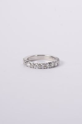 NETX- Platinum 5.39g .75ctw Diamond Stackable Band (size 5)